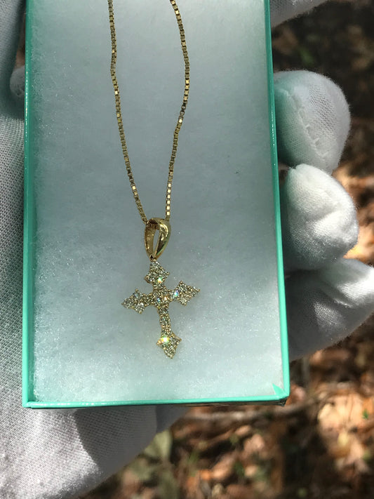 Diamond Cross Pendant w / gold chain
